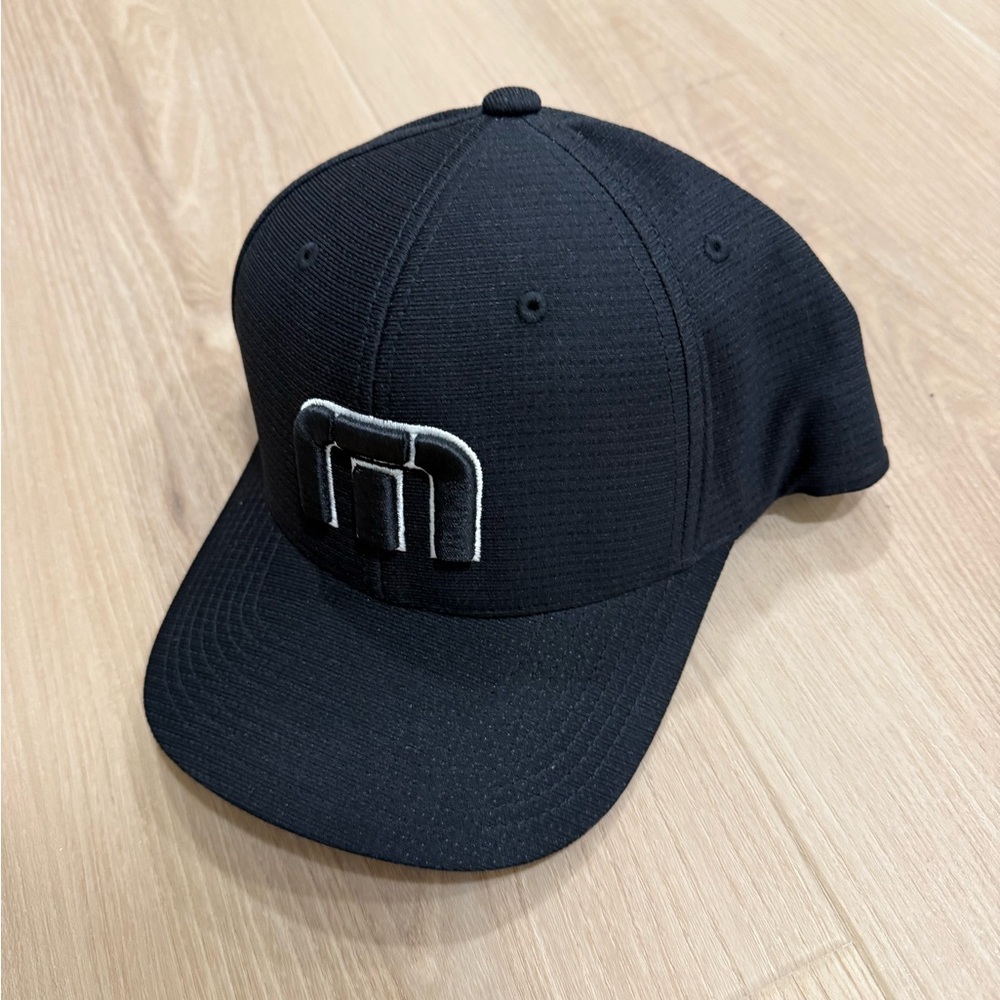 Travis Mathew Black Fitted Golf Hat (M/L)